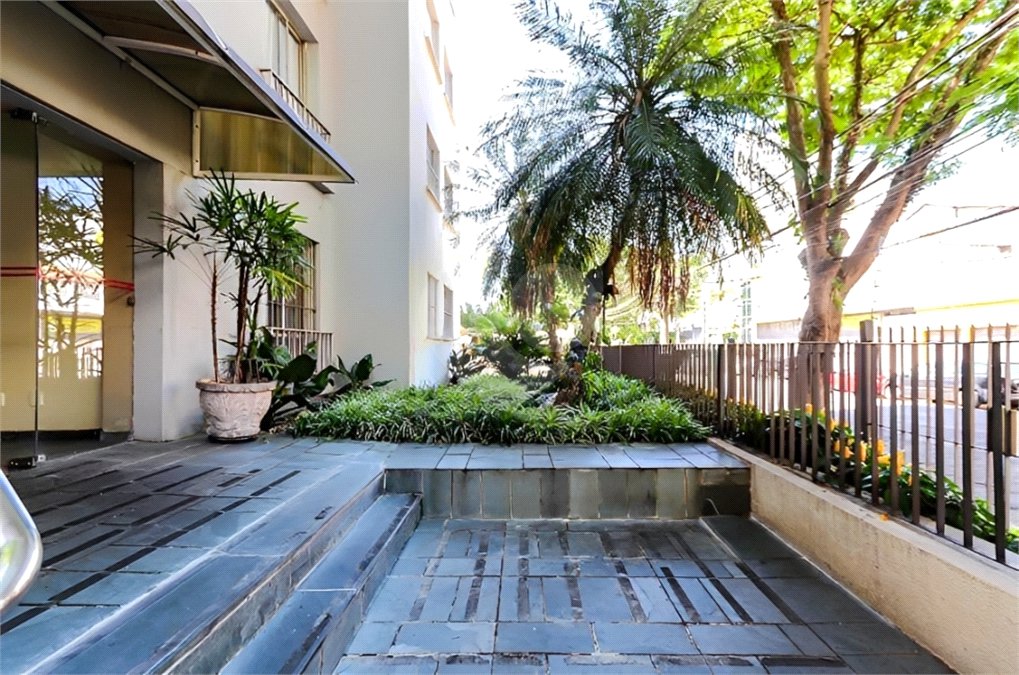 Apartamento à venda com 3 quartos em Caxingui, São Paulo, SP