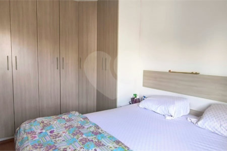 Sobrado à venda com 3 quartos, sendo 1 suíte, em Vila Butantã, São Paulo, SP
