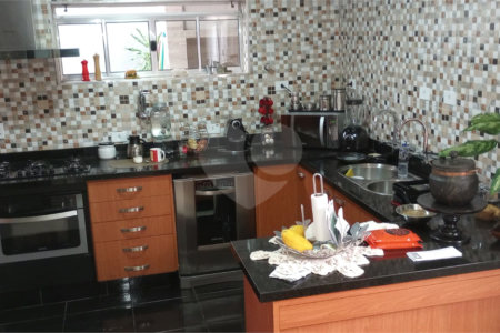 Casa à venda com 3 quartos, sendo 2 suítes,  em Jardim Monte Azul, São Paulo, SP