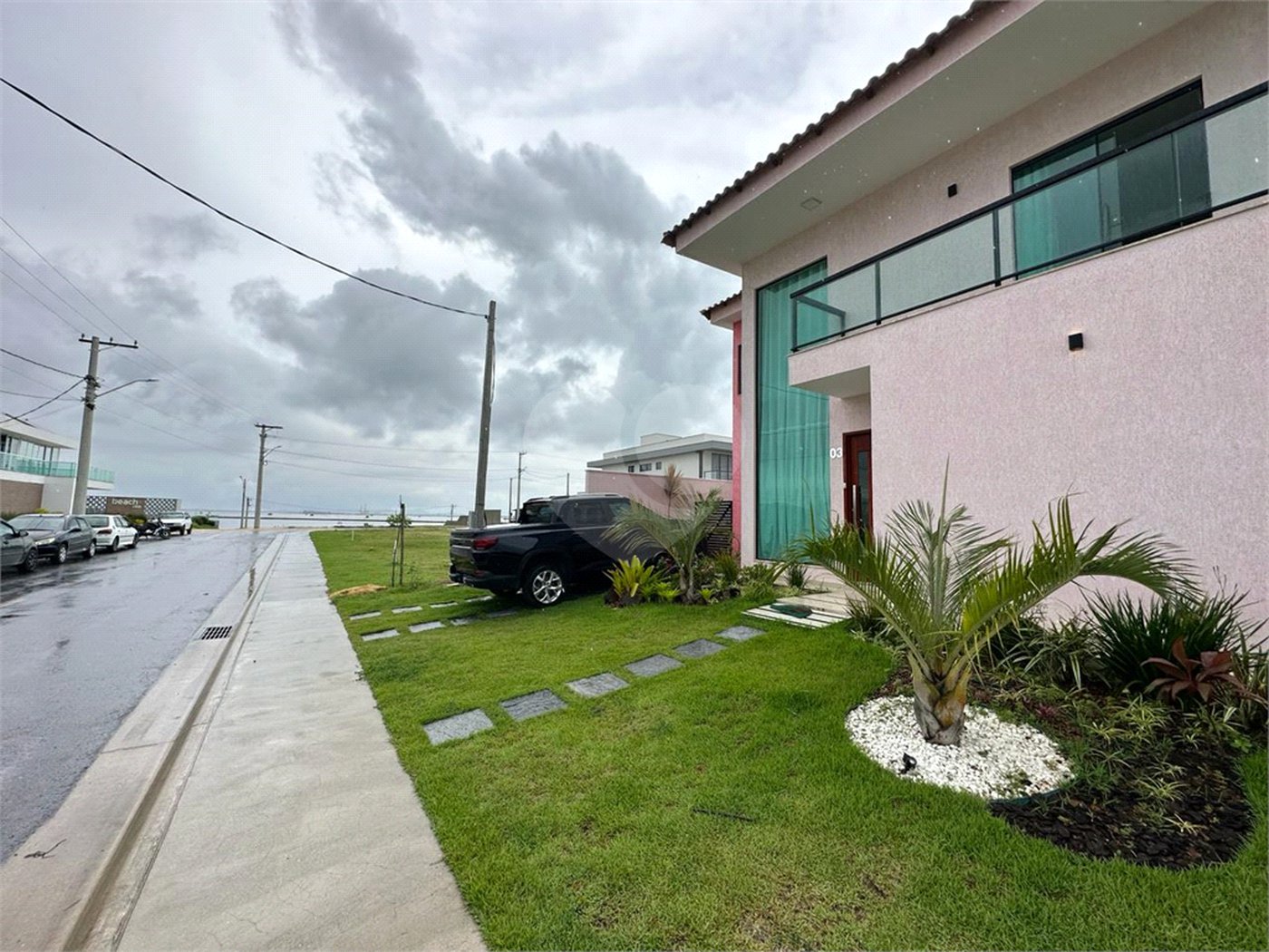 Casa em condomínio à venda com 4 quartos, sendo 3 suítes,  em Nova São Pedro, São Pedro da Aldeia, RJ