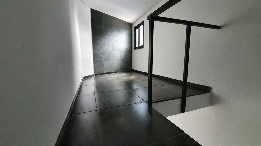 Casa à venda com 3 suítes em Jardim Londrina, São Paulo, SP