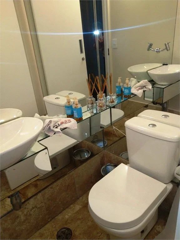 Casa à venda com 4 quartos, sendo 3 suítes, em Vila Tramontano, São Paulo, SP
