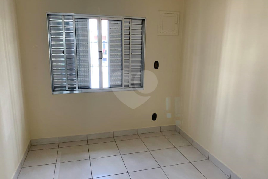 Sobrado à venda com 4 quartos em Parque Edu Chaves, São Paulo, SP