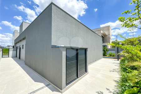 Casa à venda com 3 suítes no condomínio Villa dos Pinheiros, Indaiatuba - SP