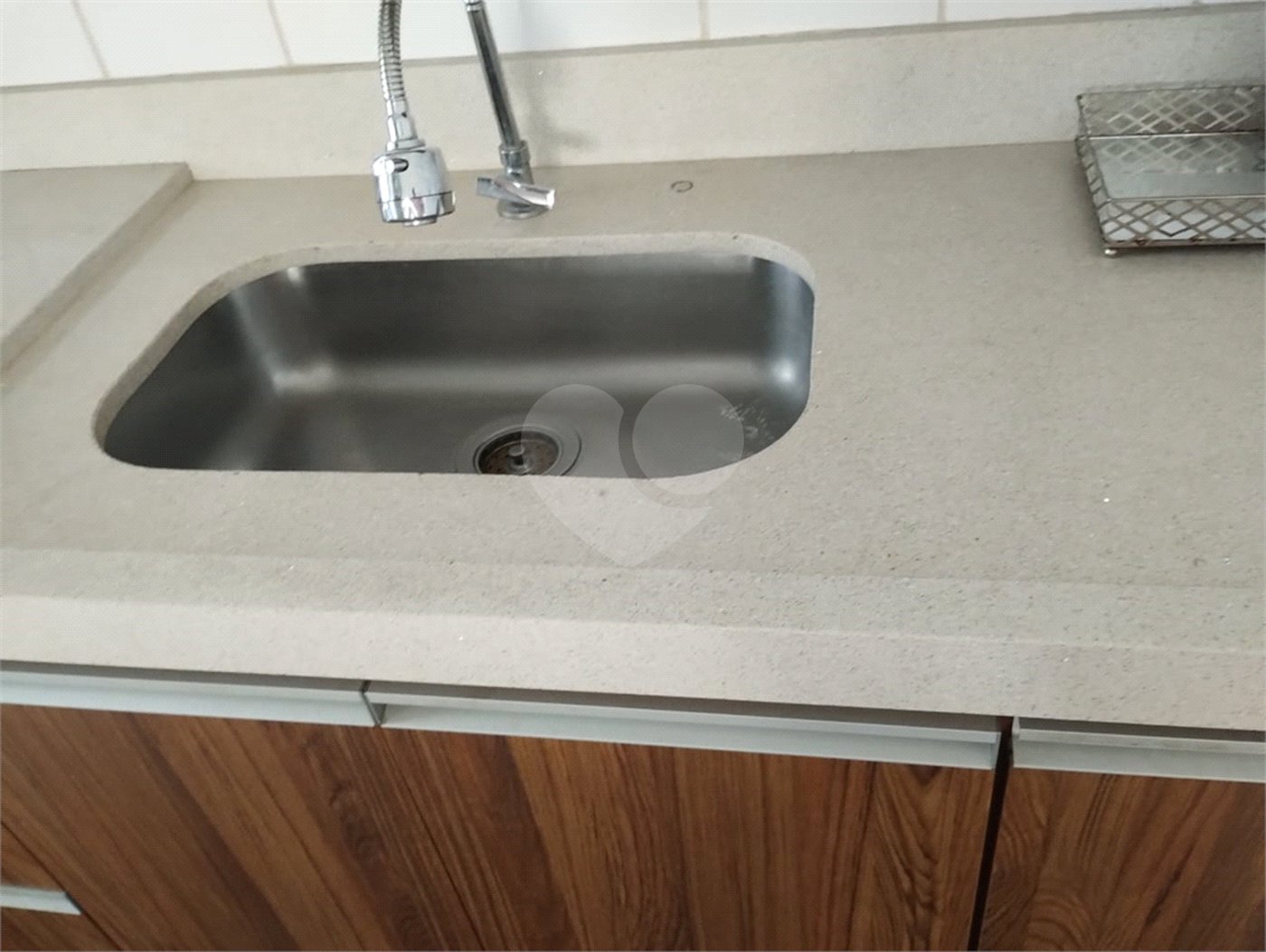 Apartamento para alugar com 2 quartos, sendo 1 suíte, em Vila Invernada, São Paulo, SP