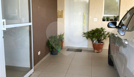 Casa à venda com 3 quartos, sendo 1 suíte, no condomínio Terras de Santa Adelia, Vargem Grande Paulista - SP