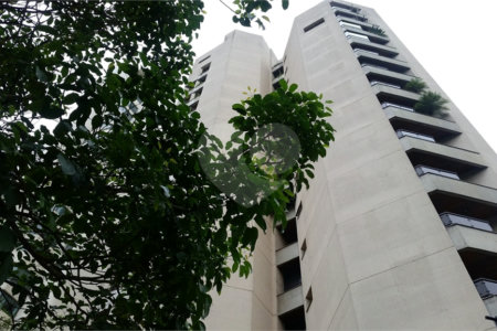Apartamento à venda com 4 quartos, sendo 3 suítes,  em Vila Suzana, São Paulo, SP