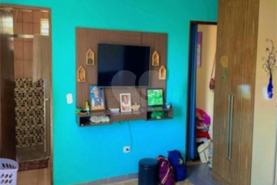 Sobrado à venda com 4 quartos, sendo 1 suíte, em Jaraguá, São Paulo, SP