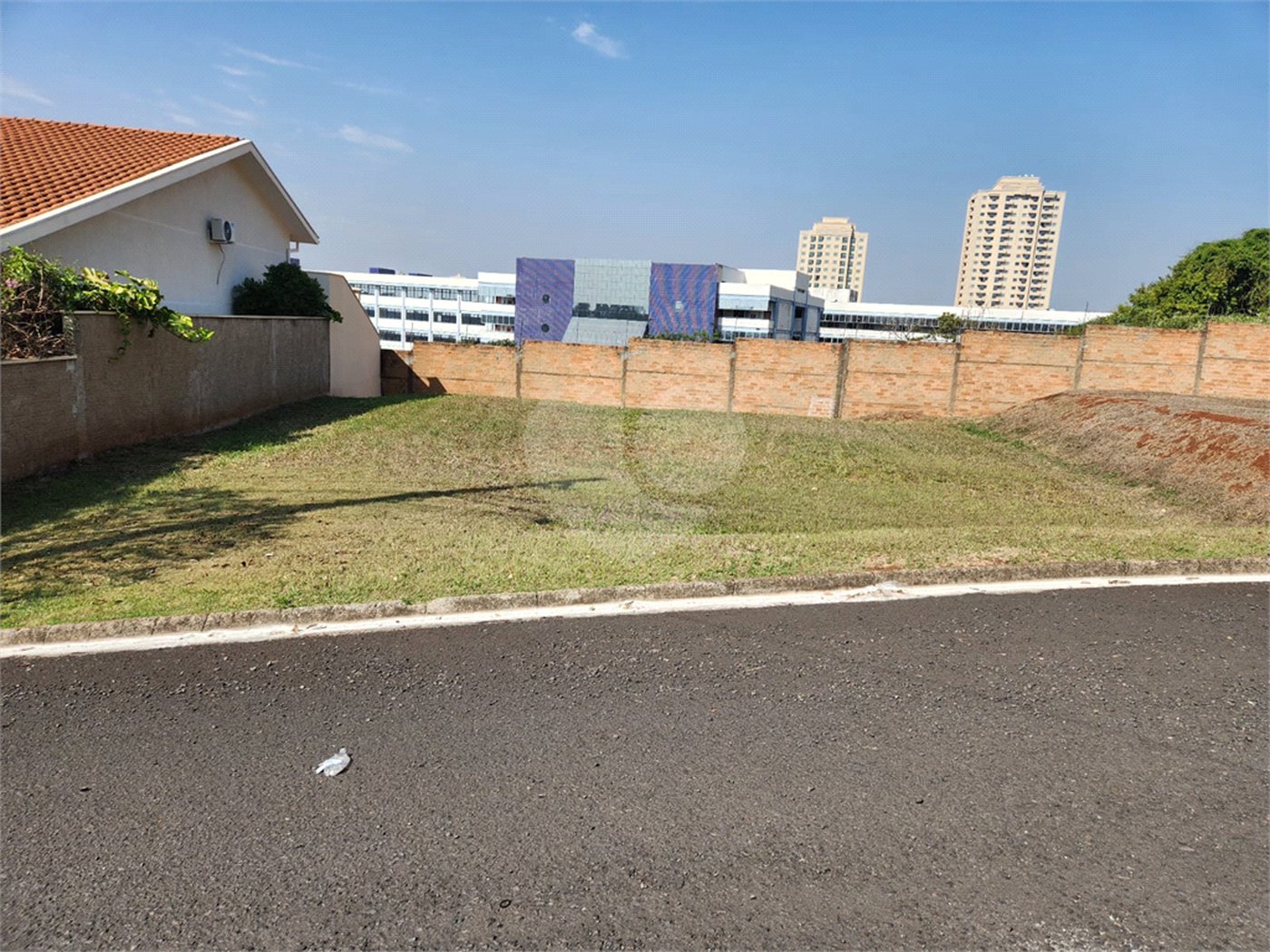 Terreno à venda em Altos do Jaraguá, Araraquara, SP