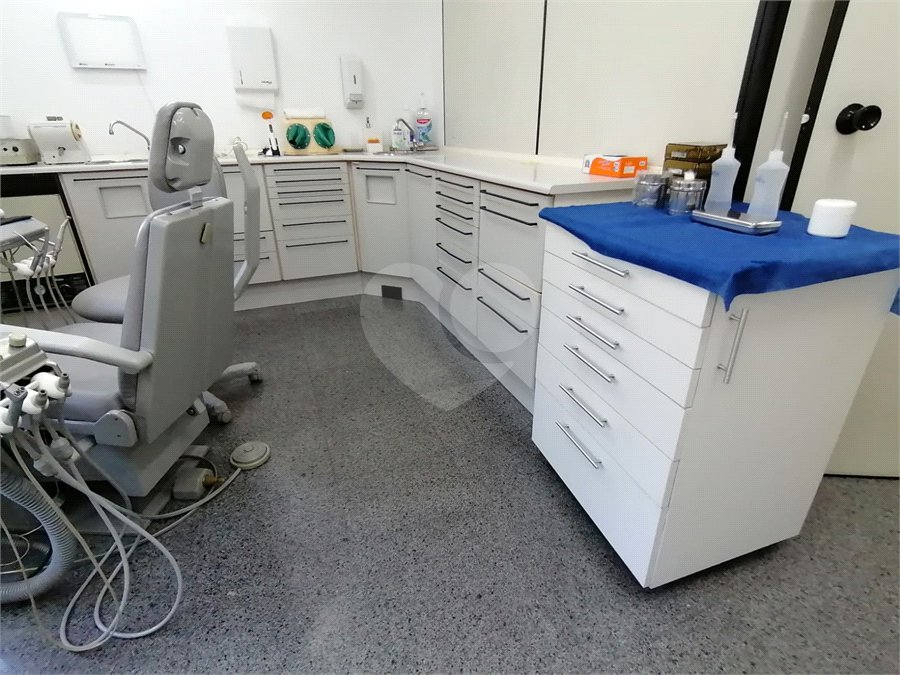 SALA/CONSULTÓRIO ODONTOLÓGICO Região da Paulista, 45m2.