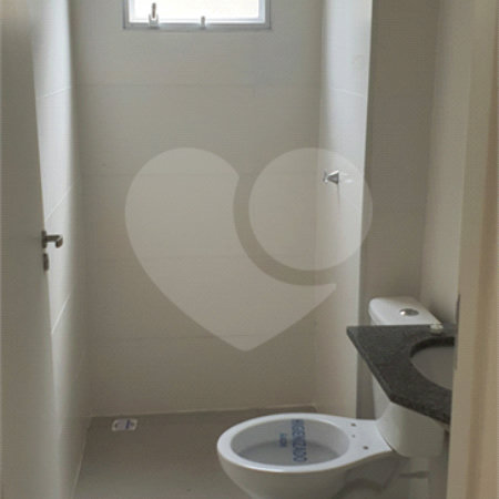 Apartamento para locação ou venda na Vila das Orquídeas.