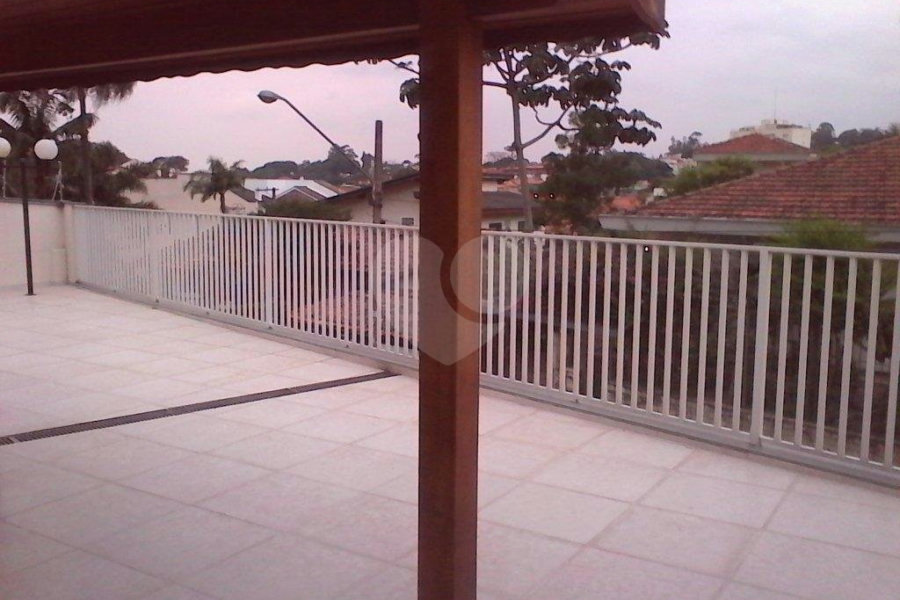 CASA TÉRREA ASSOBRADADA A VENDA NO TREMEMBÉ - 4 DORMS (2 SUÍTES), CHURRASQUEIRA E 4 VAGAS DE GARAGEM