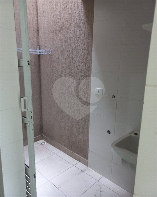 Casa à venda com 2 suítes no condomínio martinha, São Paulo - SP