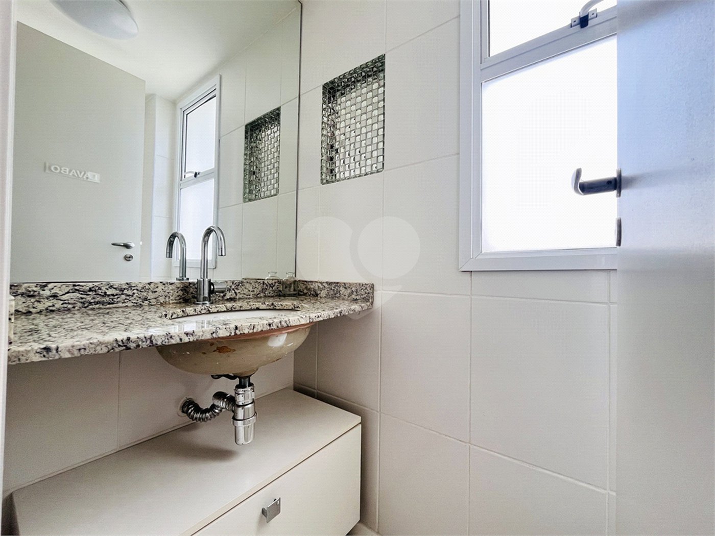 Cobertura à venda com 3 quartos, sendo 2 suítes, em Recreio dos Bandeirantes, Rio de Janeiro, RJ