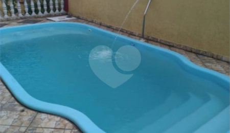 Casa à venda com 4 quartos, sendo 1 suíte, em Cidade Kemel, Poá, SP