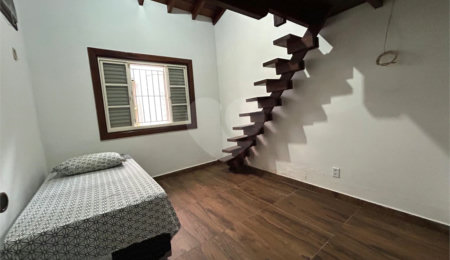 Casa à venda com 3 quartos, sendo 1 suíte, em Campinho, Porto Seguro, BA