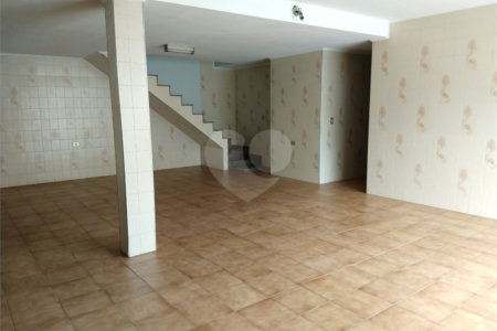 Sobrado à venda com 3 quartos, sendo 1 suíte,  em Jardim Franca, São Paulo, SP