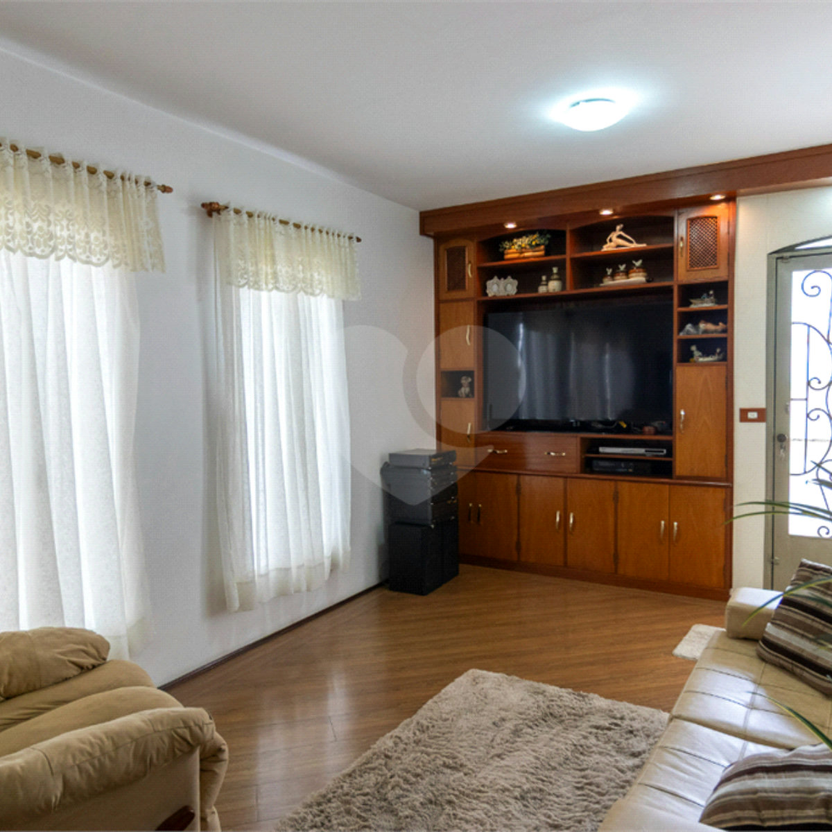 Casa à venda com 3 suítes em Mirandópolis, São Paulo, SP