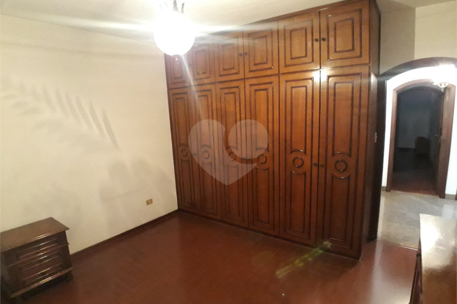 Sobrado à venda com 4 quartos, sendo 2 suítes, em Santana, São Paulo, SP