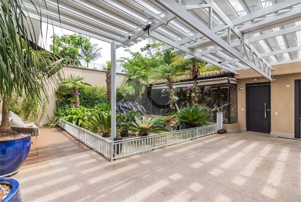 Casa à venda com 4 suítes em Horto, São Paulo, SP
