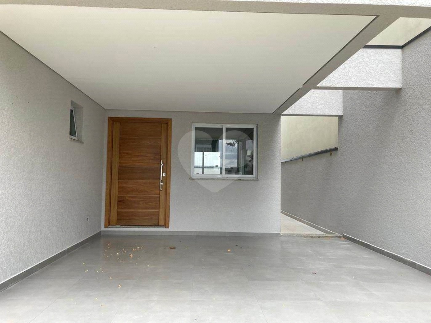 Sobrado à venda com 3 quartos, sendo 1 suíte,  em Parque das Figueiras, Mogi das Cruzes, SP