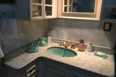 Casa à venda com 1 quarto, sendo 2 suítes, no Centro, Itaguaí, RJ