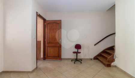 Casa Térrea à venda com 3 quartos, sendo 1 suíte,  em Indianópolis, São Paulo, SP