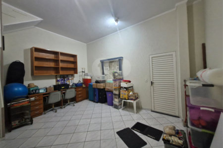 Casa à venda com 3 suítes no condomínio Residencial Jardim França, São Paulo - SP