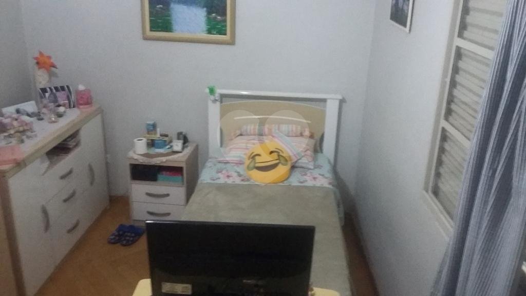 Casa à venda com 2 quartos, sendo 1 suíte, no condomínio Travessa Carmem Lúcia Carneiro,88, São Paulo - SP