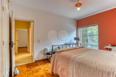 Casa à venda ou para alugar com 3 quartos, sendo 1 suíte,  em Brooklin Velho, São Paulo, SP