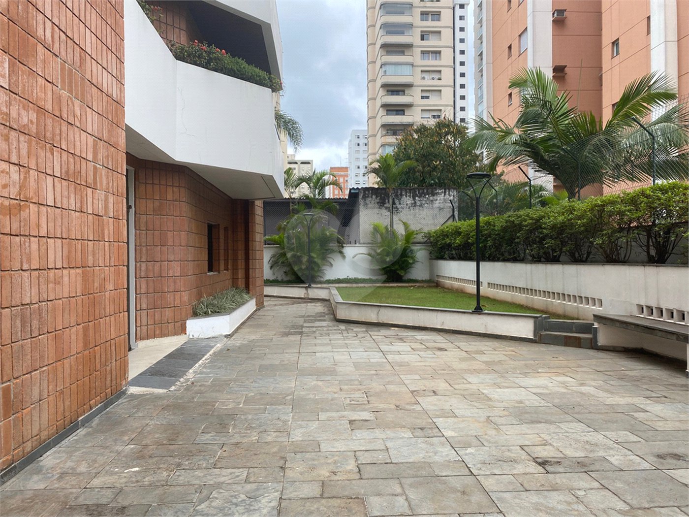 Apartamento à venda com 3 quartos, sendo 2 suítes, em Brooklin Paulista, São Paulo, SP