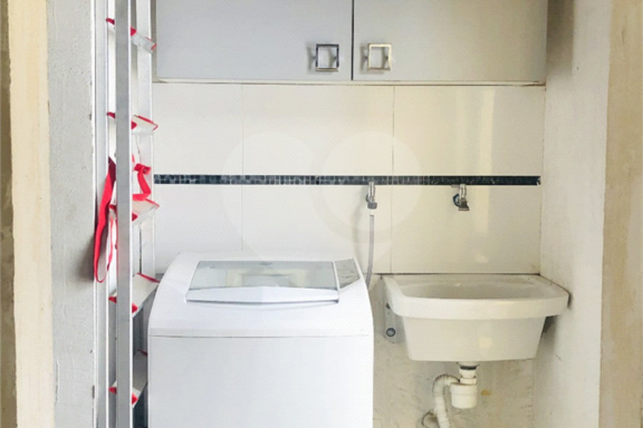 Sobrado à venda com 3 quartos, sendo 1 suíte, em Jardim Peri, São Paulo, SP