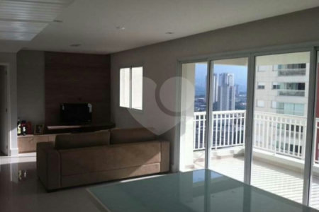 Apartamento à venda com 2 quartos, sendo 1 suíte,  em Vila Leopoldina, São Paulo, SP