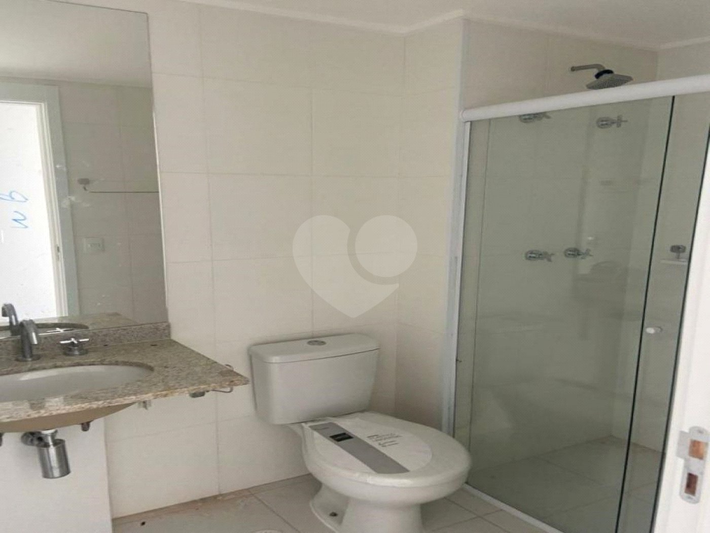 Apartamento à venda com 3 quartos, sendo 1 suíte, em Vila Santa Catarina, São Paulo, SP