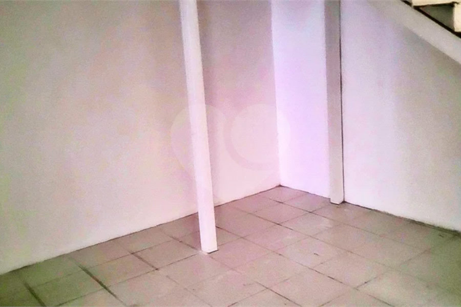 Visibilidade e espaço num dos locais mais pujantes de Santo Amaro; com renda!