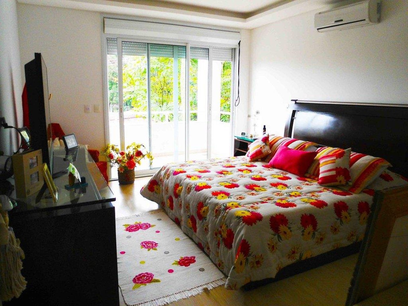 Casa à venda com 4 suítes no condomínio Vila Alba, São Paulo - SP