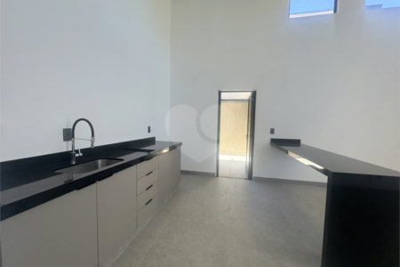Casa à venda com 3 quartos, sendo 1 suíte, no condomínio Residencial Villagio Wanel, Sorocaba - SP