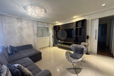 Apartamento à venda com 3 suítes em Santa Teresinha, São Paulo, SP