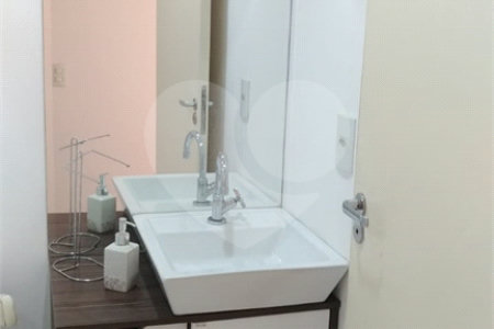 Apartamento à venda com 3 quartos, sendo 1 suíte,  em Vila Caraguatá, São Paulo, SP