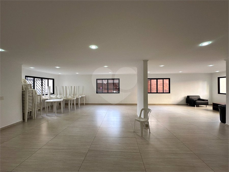 Apartamento de 48m2 à venda com 2 dormitórios e 1 vaga na Bosque da Saúde