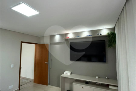 Casa à venda com 3 suítes no condomínio Vila Ytu, Indaiatuba - SP