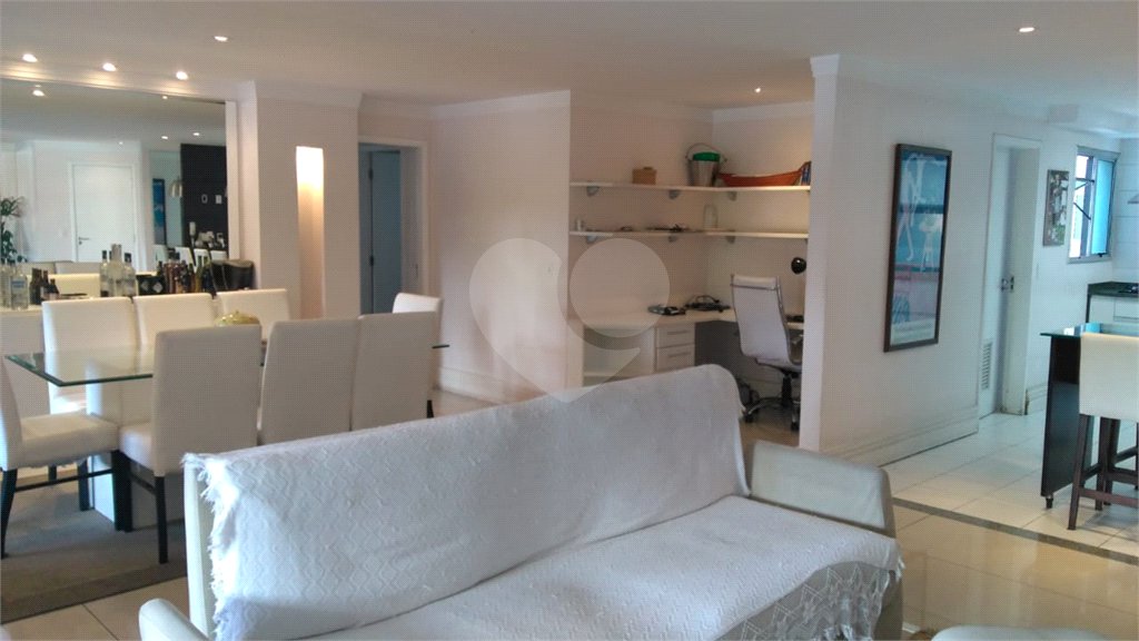 Apartamento à venda com 3 suítes em Jardim Londrina, São Paulo, SP