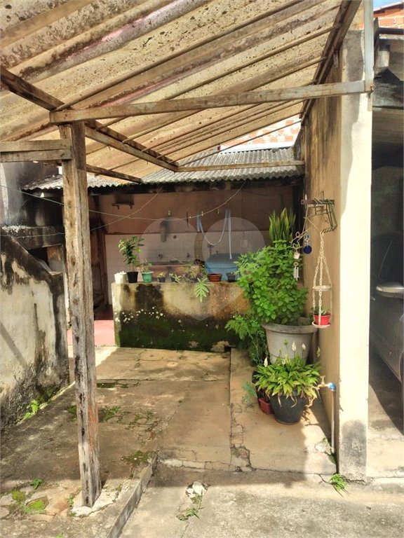 Casa à venda com 4 quartos, sendo 1 suíte, no Centro, Mairinque, SP