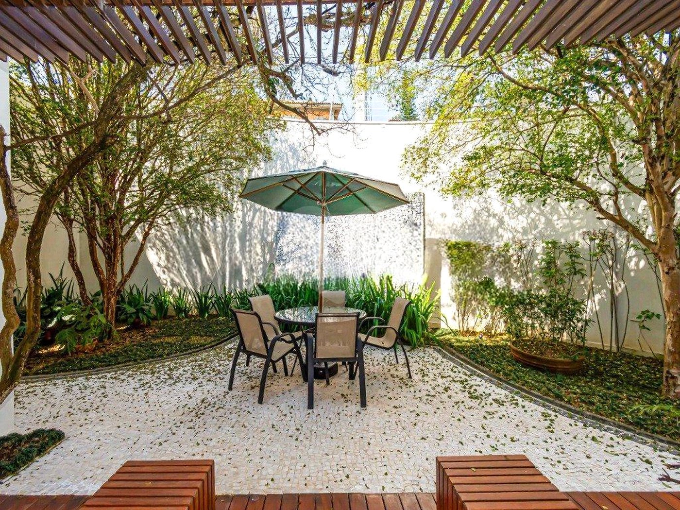 Casa à venda ou para alugar com 4 suítes em Morumbi, São Paulo, SP