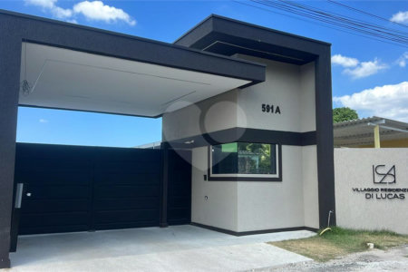 Casa à venda com 2 suítes no condomínio Villaggio Residenziale Di Lucas, Rio de Janeiro - RJ