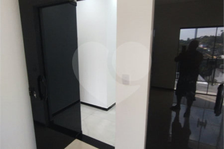 Chácara à venda com 4 quartos, sendo 1 suíte,  no Centro, Biritiba-mirim, SP