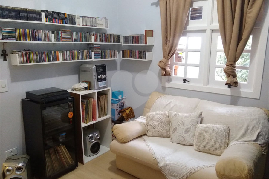 Casa à venda com 4 suítes no condomínio Alpes da Cantareira, Mairiporã - SP