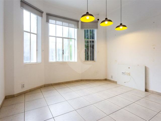 Sobrado à venda com 1 quarto em Vila Clementino, São Paulo, SP
