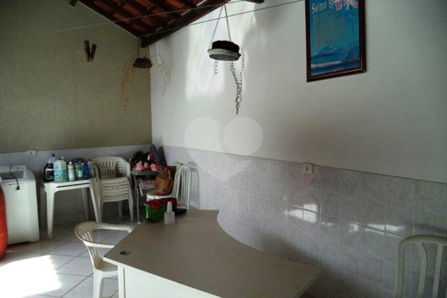 Sobrado à venda com 3 quartos, sendo 1 suíte, em Tremembé, São Paulo, SP