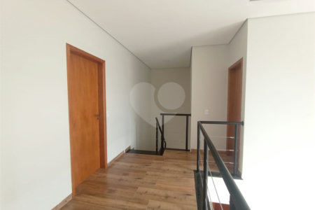 Casa à venda com 3 quartos, sendo 2 suítes, no condomínio Vila Rica, Indaiatuba - SP